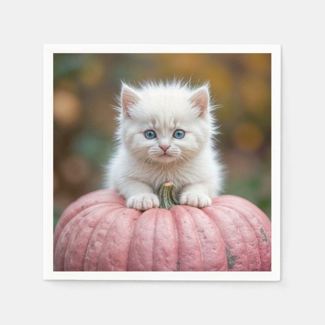 White Kitten On Rosa Pumpkin Pappersservett (Framsidan)