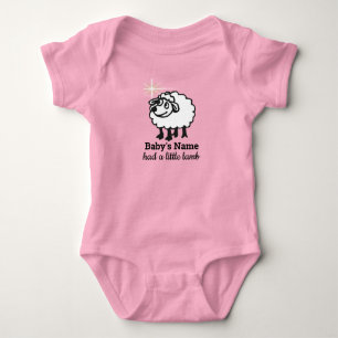 White Lamb-Baby Namn-hade lite lamm T Shirt