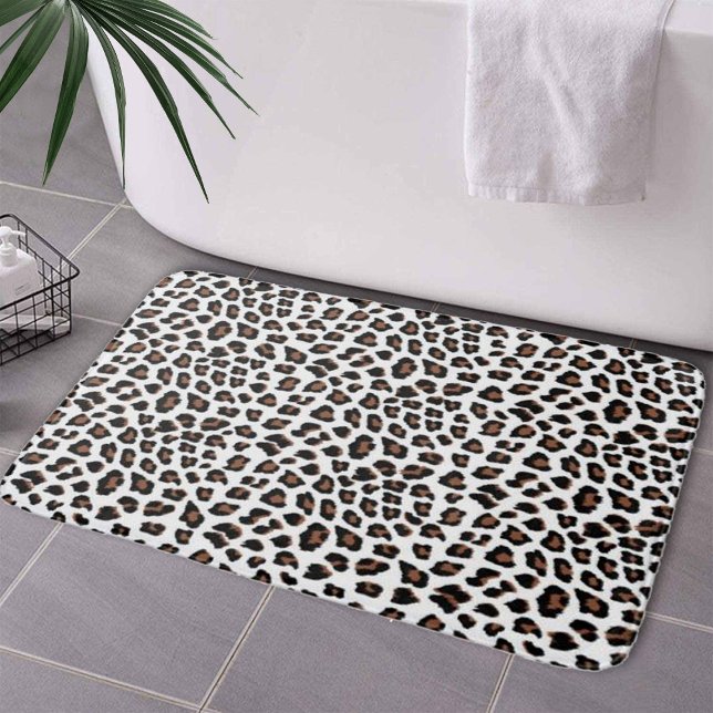 White Leopard Print Badrumsmatta (Leopard Print New Bath Mat by Looly Elzayat
)