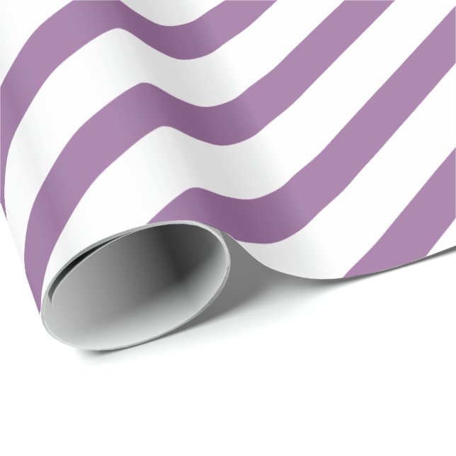 white-lilac stripes – lila-weiß gestreift presentpapper (Rullad Hörn)