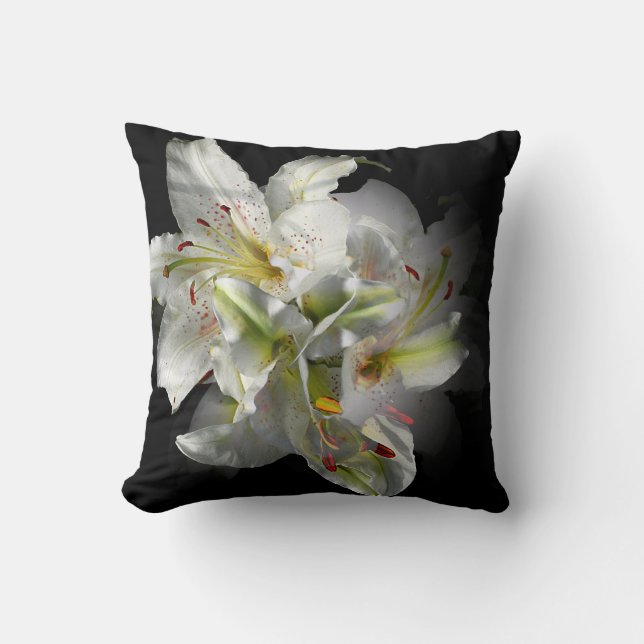 White Lilies Fantasy Kudde (Framsida)