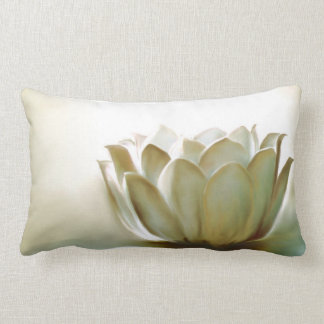 White Lotus Lumbarkudde