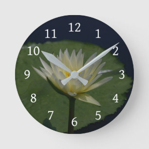 White Lotus Waterlily Rund Klocka