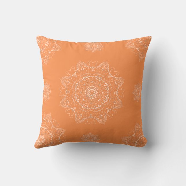 White Mandalas on Orange Kudde (Baksida)