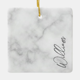 White Marble Modern Script Personlig Namn Julgransprydnad Keramik