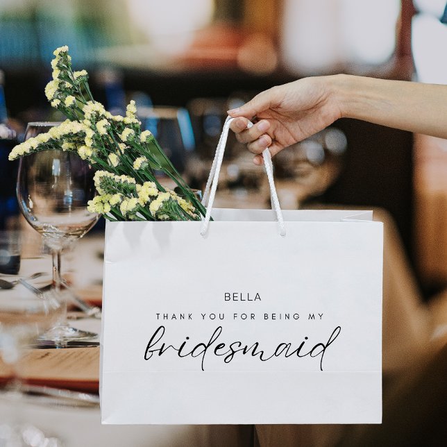 White Minimalist Tack Bridesmaid (Skapare uppladdad)