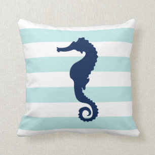 White Mint och Blue Wide Rand Mönster Seahorse Kudde