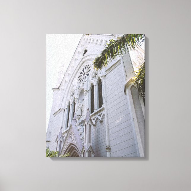 White Neo Gothic Church Facade Framed by Palm Tree Canvastryck (Framsida)