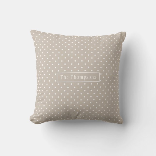 White On Beige Polka Dots Pattern With Custom Name Kudde (Framsida)