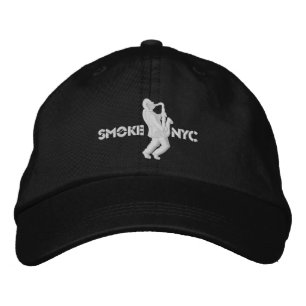 White on Black BB Broderad Keps