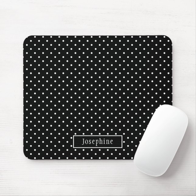 White On Black Polka Dots Pattern With Custom Name Musmatta (Med mus)