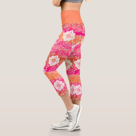 White Paisley Flowers on Shock rosa Rand