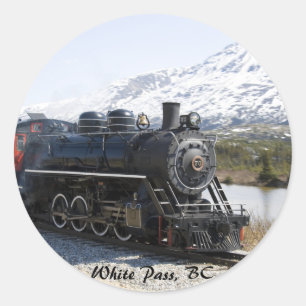 White Pass Tåg i Snö Stickers Runt Klistermärke