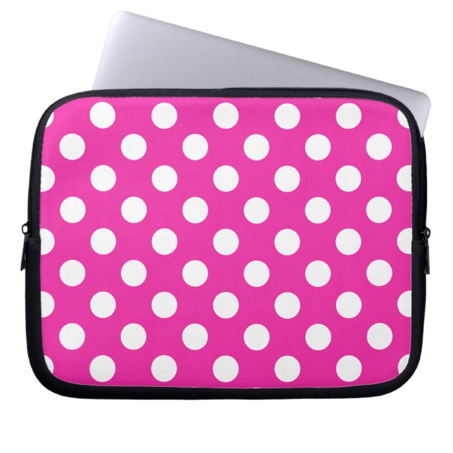 White polka dots on fuchsia laptop sleeve (Framsidan)