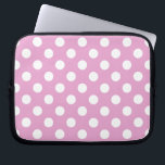 White polka dots på blekens rosa laptop fodral<br><div class="desc">White polka dots på blekens rosa</div>