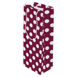 White polka dots på burgundy