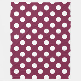 White polka dots på burgundy fleecefilt