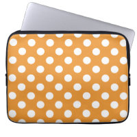 White polka dots på gula
