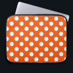 White polka dots på orange laptop fodral<br><div class="desc">White polka dots på orange</div>