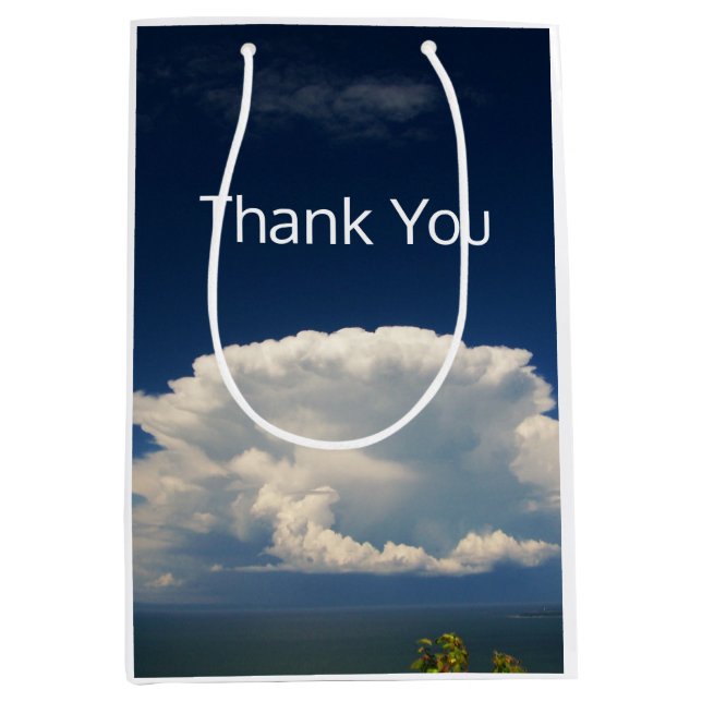 White Puffy Cloud (Framsidan)