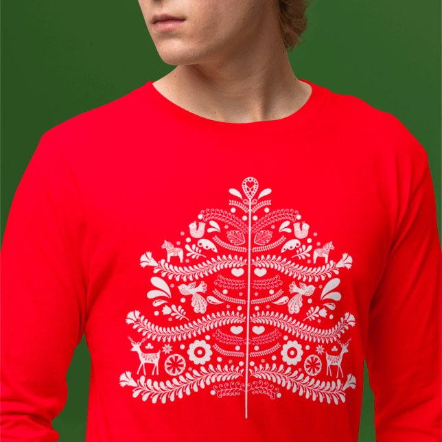 White Scandinavian FolArt Nordic Julgran T Shirt (Skapare uppladdad)