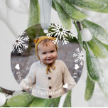 White Snöflingor Baby - första julfotfoto Julgransprydnad Keramik<br><div class="desc">Dubbla-sidig baby första julprydnad med ditt baby-foto under en snöflingspinnning. Lägg till baby namn och året.</div>