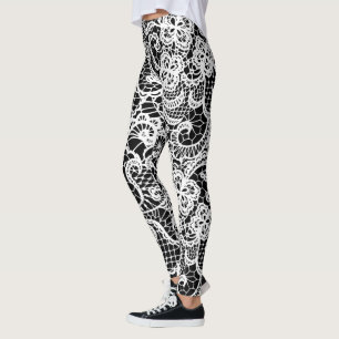 White Snöre on Black Leggings