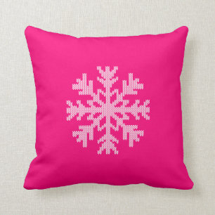 White Sticka Snowflake on Festive Rosa Fushia Kudde