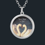 White Svanar Necklace Silverpläterat Halsband<br><div class="desc">Elegant White Svanar Necklace</div>