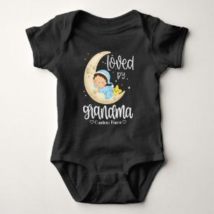 White Text Pojke på Måne - Loved by Grandma T Shirt