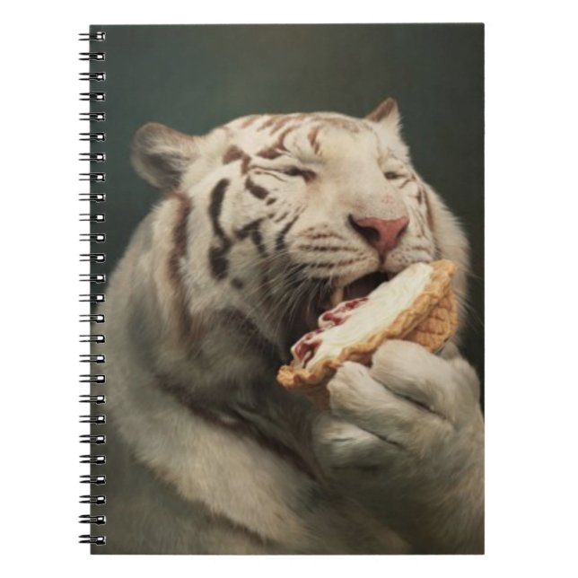 White Tiger Pie Notes – Elegant Notebook Anteckningsbok (Framsidan)