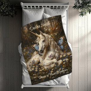 White Unicorn Blue Butterfly Meadow Blommigt Art Fleecefilt