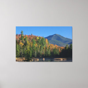 Whiteface Mountain över Little Cherrypatch Pond Canvastryck