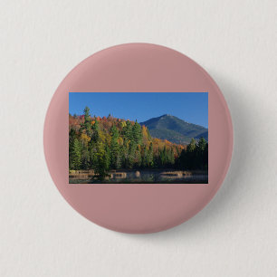 Whiteface Mountain över Little Cherrypatch Pond Knapp