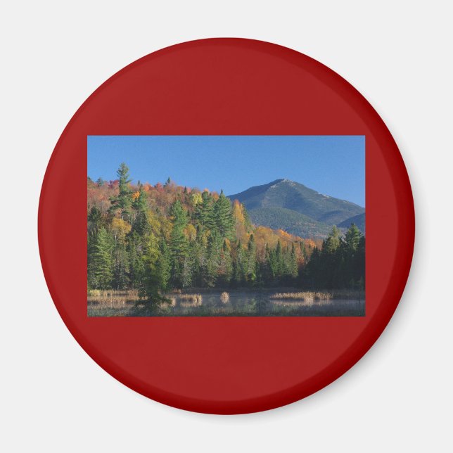 Whiteface Mountain över Little Cherrypatch Pond Magnet (Framsidan)
