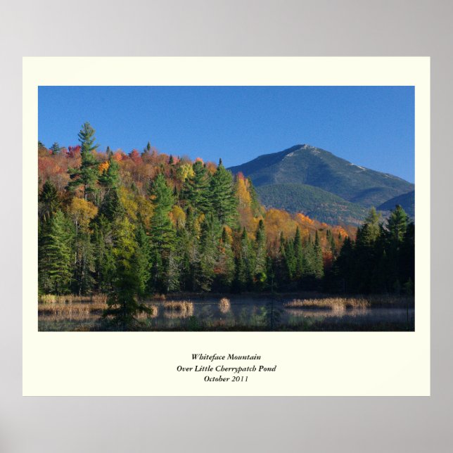 Whiteface Mountain över Little Cherrypatch Pond Poster (Framsidan)