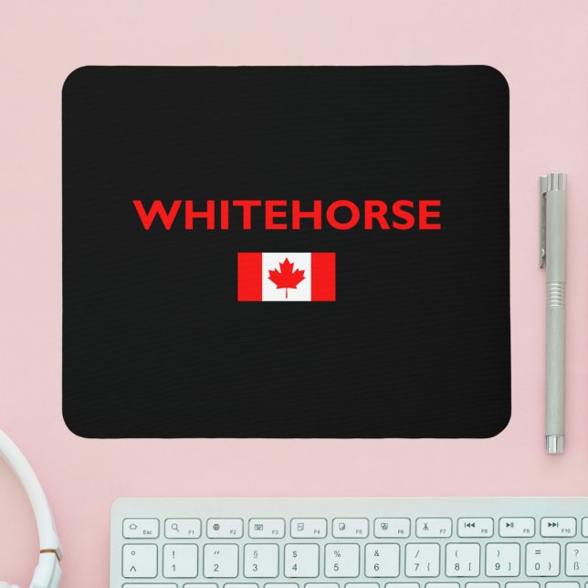 Whitehorse Canada Canadian Flagga Mörk Färg Musmatta (Skapare uppladdad)