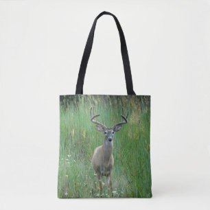 Whitetail Buck in Meadow Prated Tote Bag Tygkasse