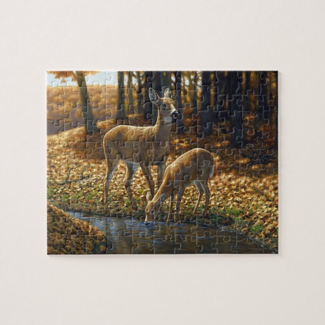 Whitetail Doe and Fawn Drinking från en ström Pussel (Horisontell)