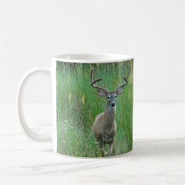 Whitetail Hjort i Meadow Mugg