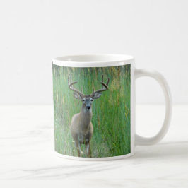 Whitetail Hjort i Meadow Mugg