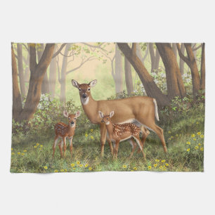 Whitetail Hjort och Cute Twin Fawns i Vår Kökshandduk