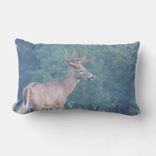 Whitetail Hjort Profile i Fält Lumbar Pillow Utomhuskudde