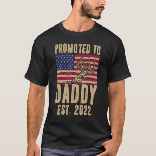 Whitetail Hunting befordrad till pappa 2022 Camouf T Shirt