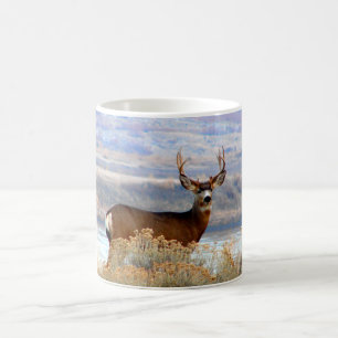 Whitetailhjort vid den Columbia River kaffemuggen Kaffemugg