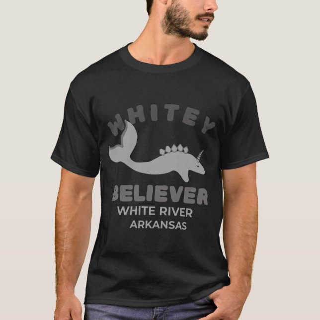 Whitey river monster Arkansas T Shirt (Framsida)
