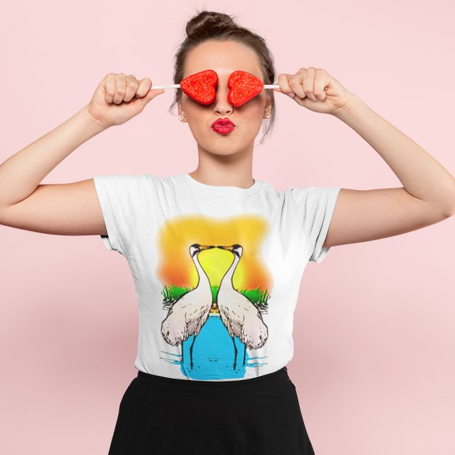 Whopping Cranes in Kärlek Light Färgad Women's Tee (Whopping Cranes in Love Light Colored Women's T-Shirt)