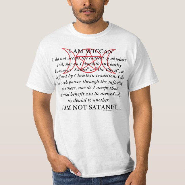 Wiccan, inte Satanist Tee (Framsida)