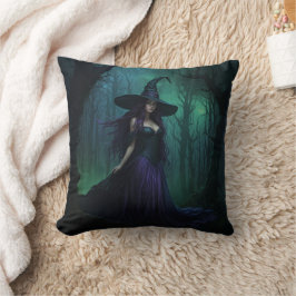 Wicked Halloween Witch in Lila and Black Kudde