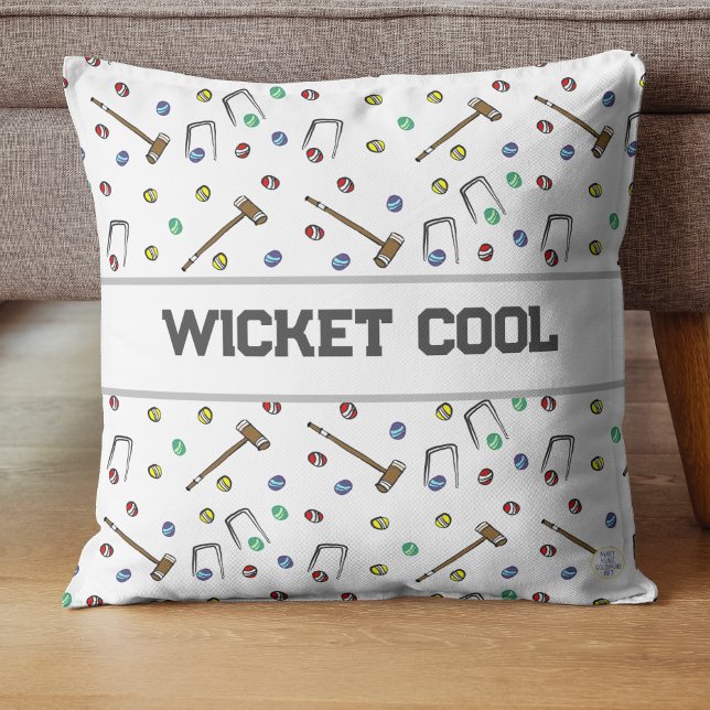 Wicket Coola Croquet Pun Hand-Illustrated Whimsica Kudde (Revel in whimsy and sophistication as you relax in the company of our unique 'Wicket Cool' pillow.)